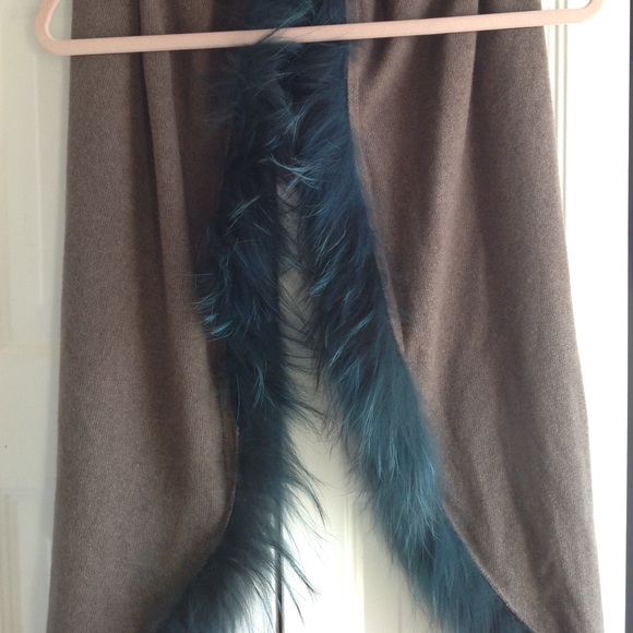 Altea Women's Scarf, One size, new with tags. - Picture 6 of 8